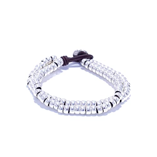 NILUXE DESIGN - Pulsera Mujer Cuero Marrón y Zamak Bañada en Plata – Brazalete Hecho a Mano Estilo Bohemio Vintage Atemporal - Pulsera Plata con Cierre Botón - Ideal para Regalar (Piezas Redondas)