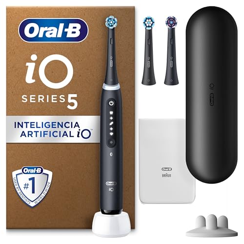 Oral-B iO 5 Escova de dentes elétrica preta, 3 cabeças, 1 estojo de viagem, desenhado por Braun