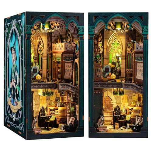 CUTEBEE Casa de bonecas em miniatura com móveis, DIY Book Nook miniatura para casas de bonecas kit de canto de livros à prova de poeira e com luz LED (Darkness Common Room)