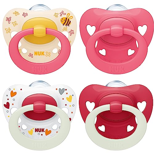 NUK Signature Day & Night chupeta | 6-18 meses | 95% calma, 95% dos bebés, chupetes de silicone sem BPA em forma de coração, brilha no escuro, corações | 4 unidades